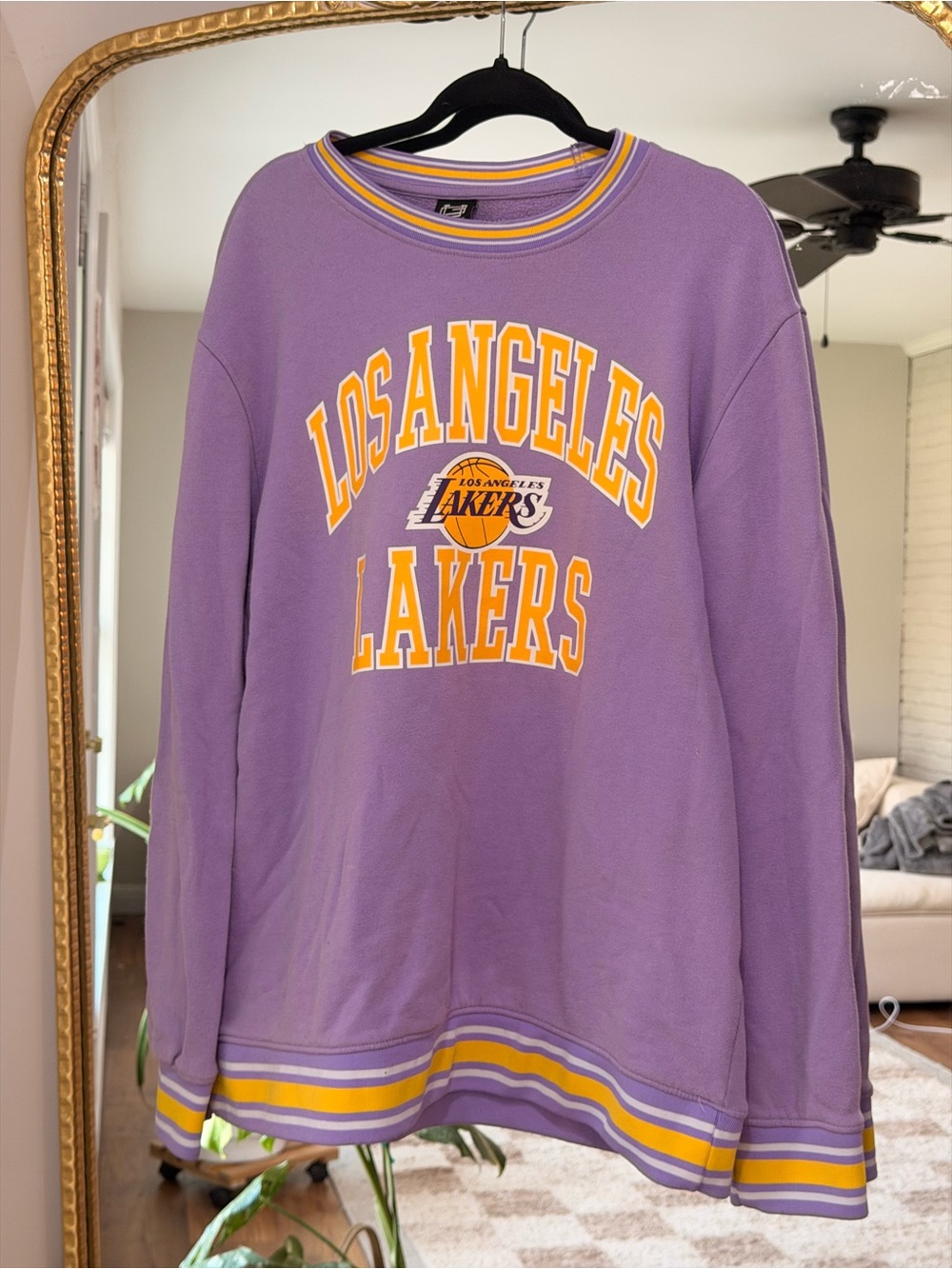 Ultra Game Los Angeles Lakers Purple Crewneck Sweatshirt Size XL